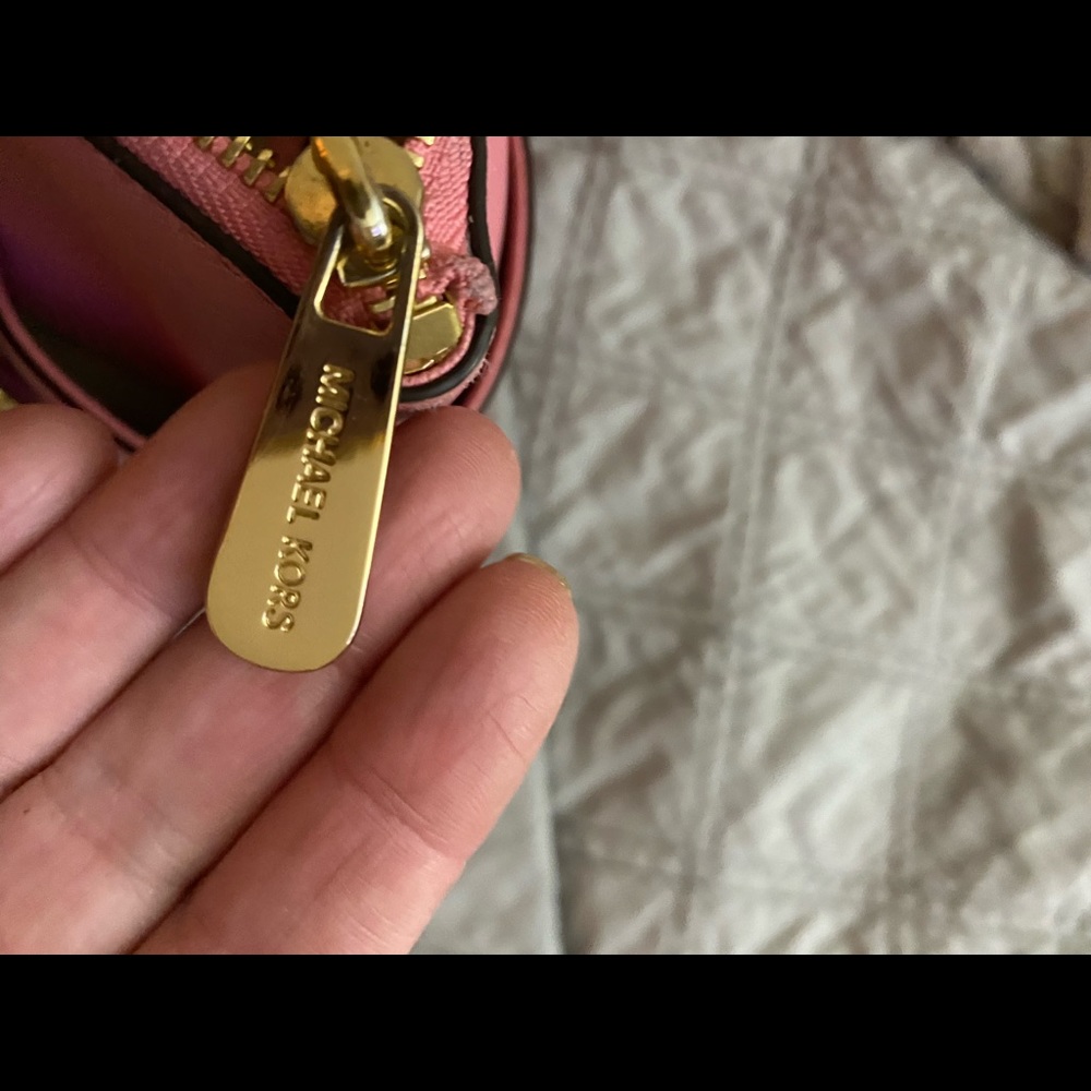 Michael Kors Charlotte Tote - Picture 5 of 7